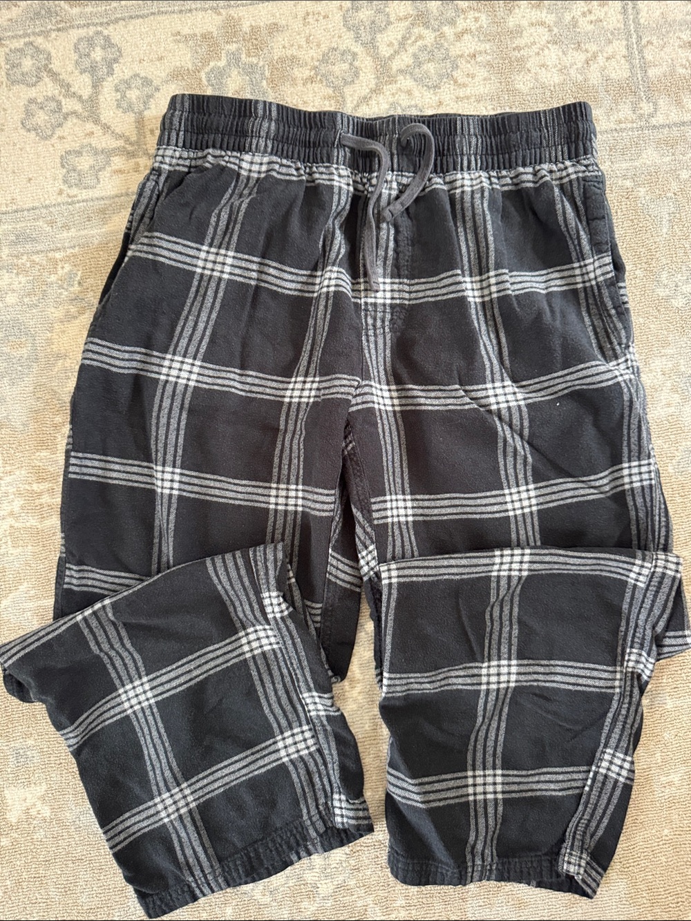 American Eagle Men’s Black Plaid Pull-On Lounge Pants